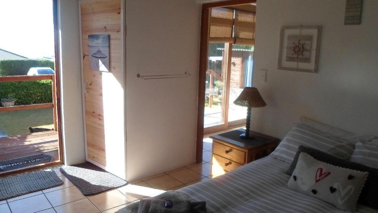 After8 B&B Kleinbaai Екстериор снимка