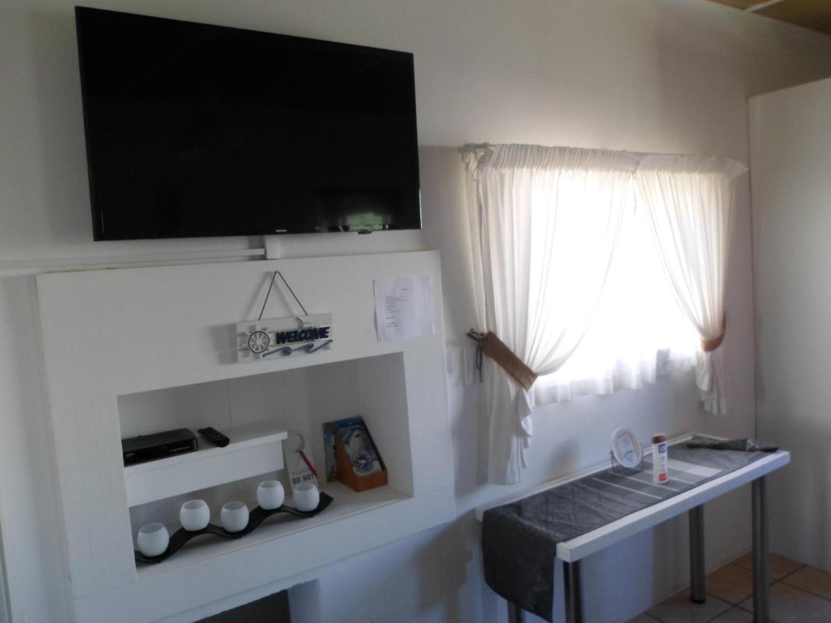 After8 B&B Kleinbaai Екстериор снимка