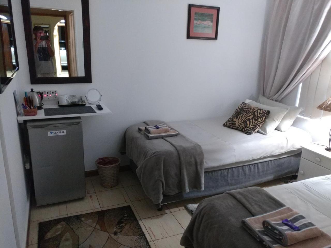 After8 B&B Kleinbaai Екстериор снимка